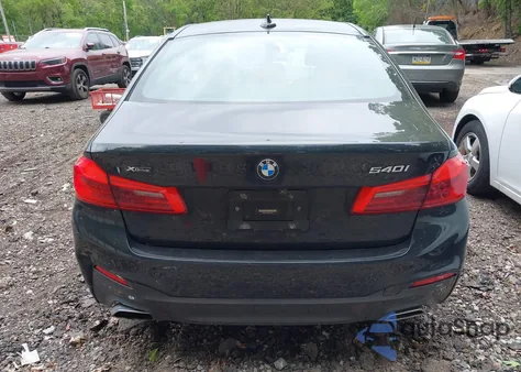 2018 BMW 540I xDrive z USA, uszkodzony, nr VIN WBAJE7C58JG891098